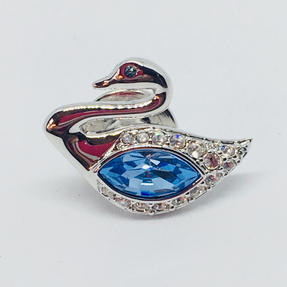 Gorgeous Swarovski Silver & Blue Jewel Swan Pin